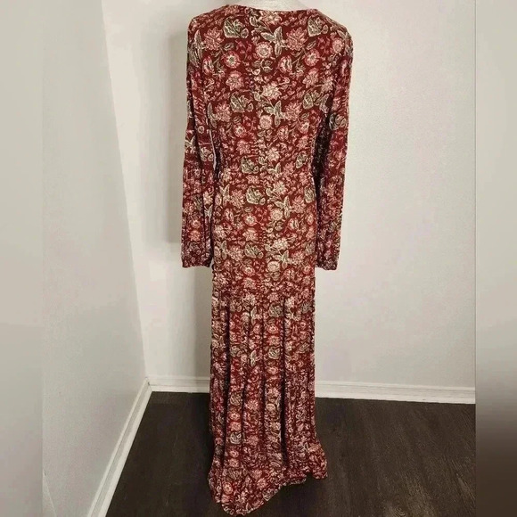 Wonderly Red Floral Maxi Dress - Picture 9 of 14